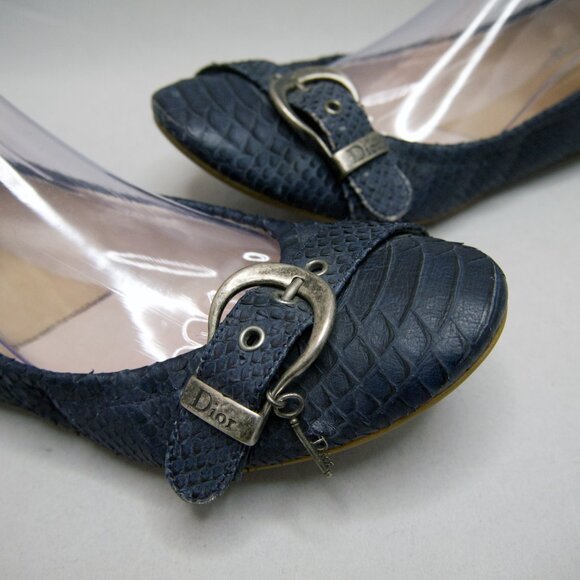 Snakeskin Ballet Flats in Navy Blue Round Toe with Buckle & Charm Size 11 Python - Picture 8 of 11